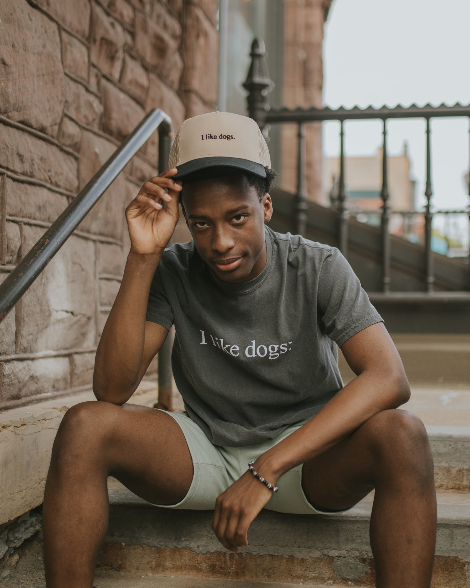 I like dogs. | Core Tee | Faded Black | Unisex