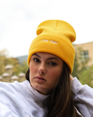 I like dogs. | Beanie | Gold